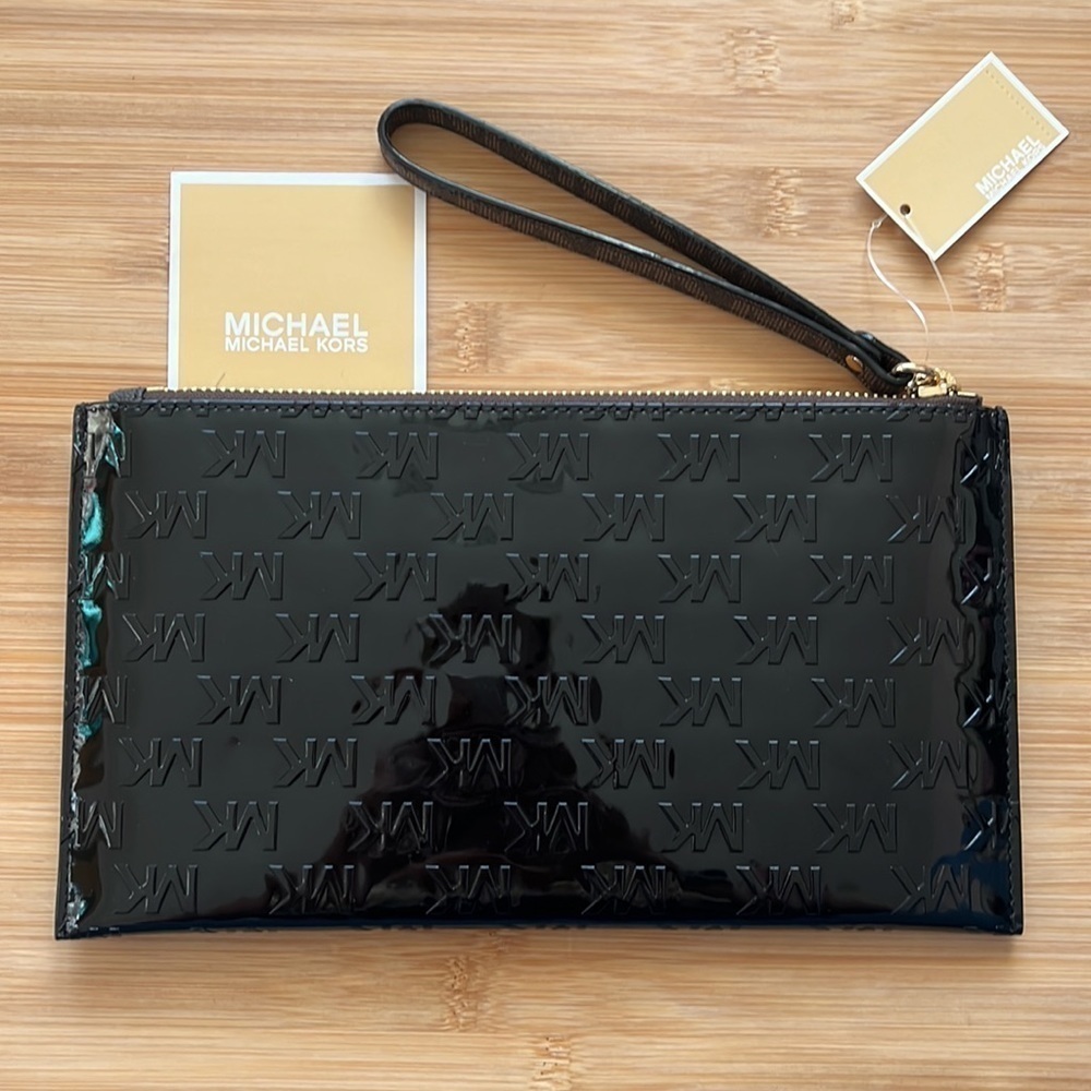 Brand New Michael Kors Patent Leather Embossed Black Large Zip Clutch Wristlet - Picture 7 of 16